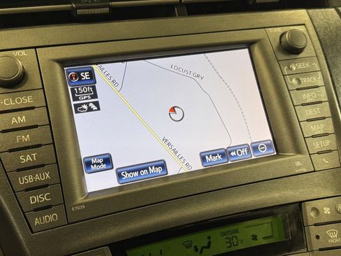 Used 2013 Toyota Prius Four image 33