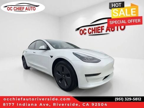 Used 2023 Tesla Model 3 Standard Range RWD image 1