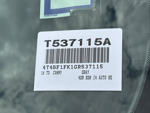 Used 2016 Toyota Camry LE FWD image 14