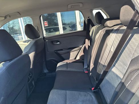 Used 2021 Nissan Rogue SV image 31