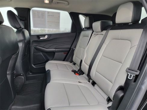 Certified 2023 Ford Escape Platinum image 20