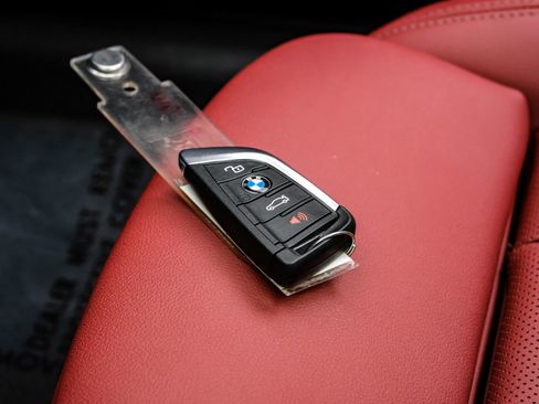 Used 2025 BMW 330i xDrive Sedan image 64