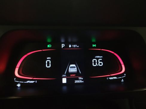 Used 2025 Hyundai Elantra Sport FWD image 23