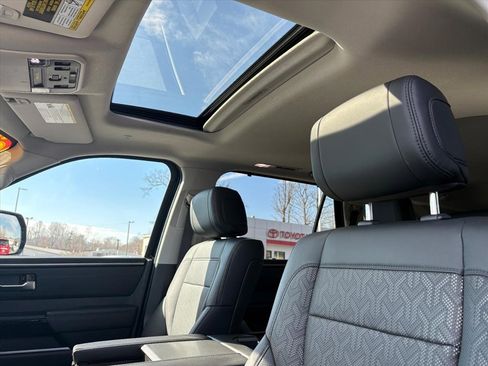 Used 2023 Toyota Sequoia Limited image 23