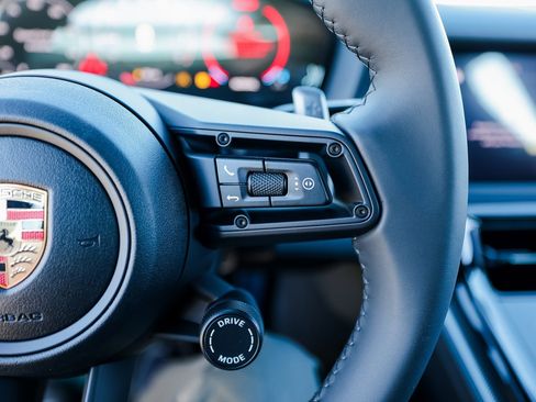 New 2026 Porsche Panamera image 16