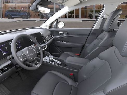 Used 2025 Kia Sportage EX image 17