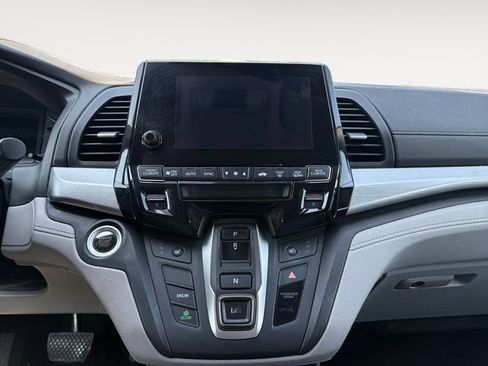 Used 2018 Honda Odyssey EX-L image 11