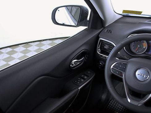 Used 2022 Jeep Cherokee Limited w/ Elite Package image 20