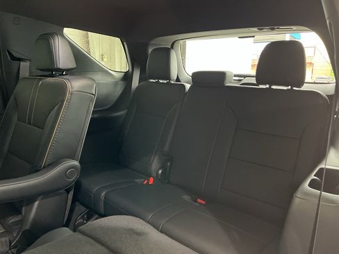 New 2026 Chevrolet Traverse High Country w/ LPO, Floor Liner Package FWD image 18