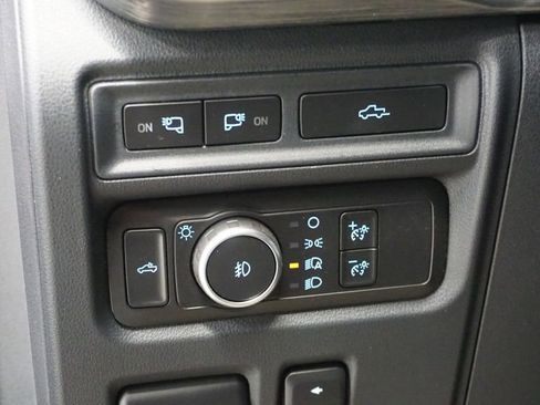 Used 2021 Ford F150 Lariat w/ Equipment Group 502A High image 31