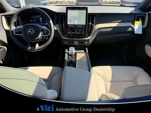 Used 2026 Volvo XC60 B5 Core w/ Protection Package Premier image 2