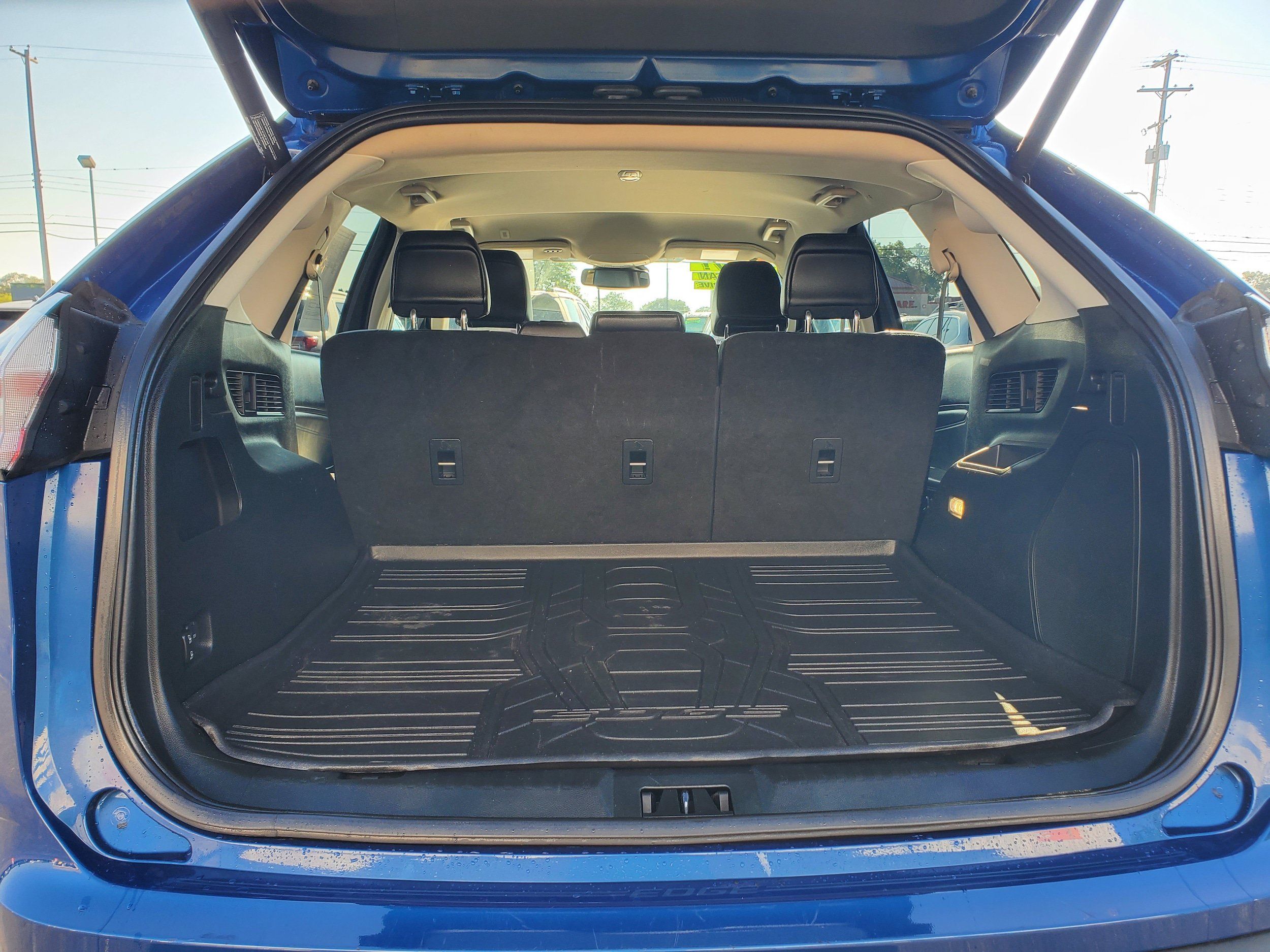 Used 2021 Ford Edge Titanium w/ Cargo Accessory Package AWD/4WD image 30