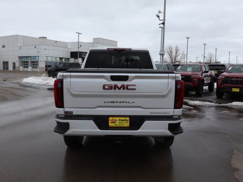 Certified 2024 GMC Sierra 2500 Denali w/ Denali Reserve Package image 6