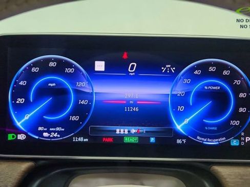 Used 2023 Mercedes-Benz EQS 450+ 4MATIC Sedan image 48