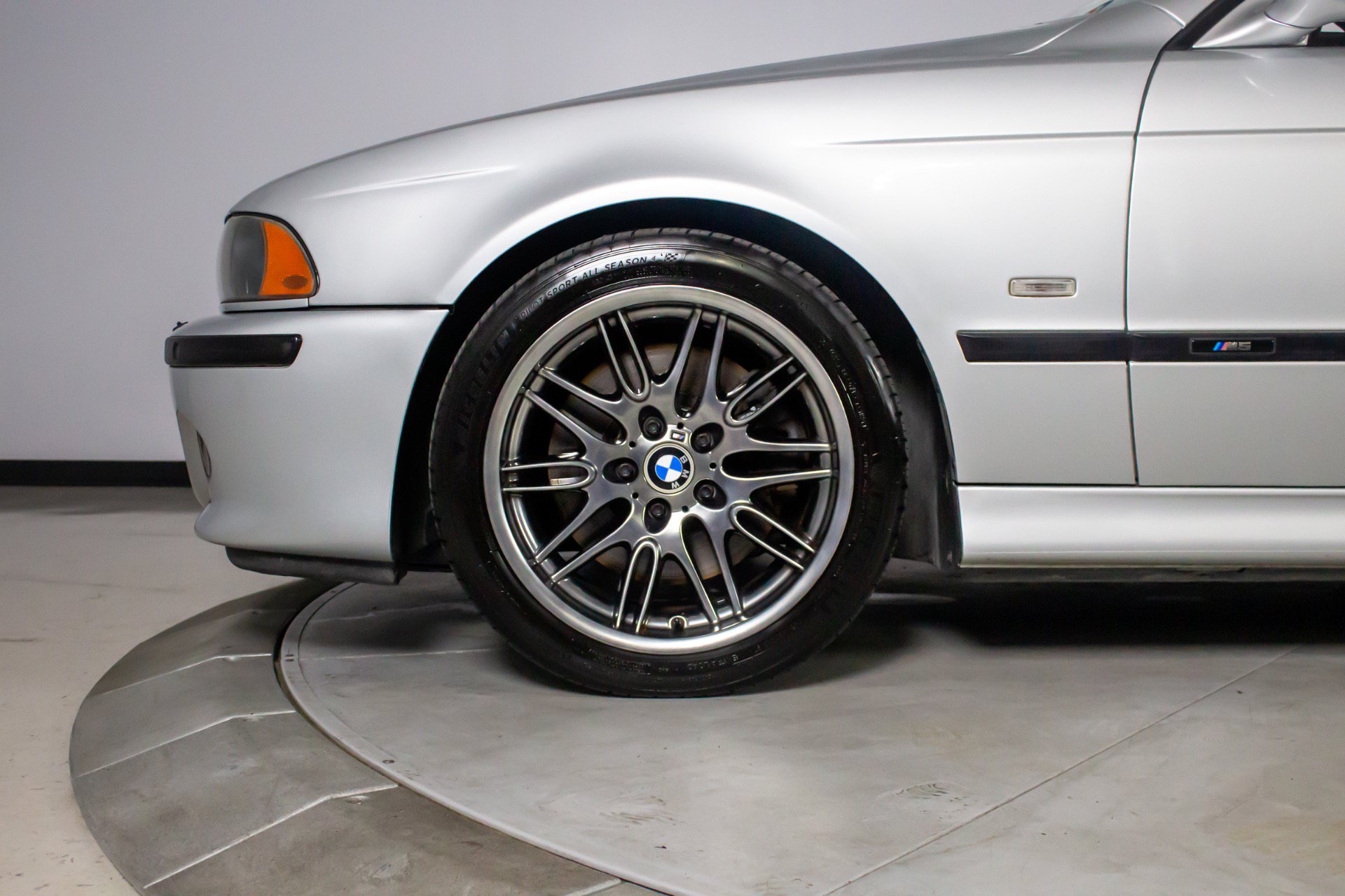 Used 2002 BMW M5 RWD image 60