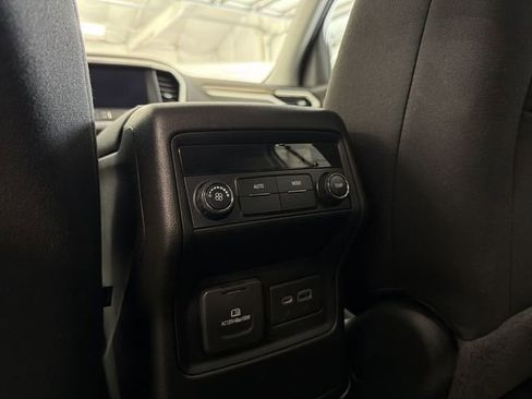 Certified 2020 GMC Acadia SLE w/ Driver Convenience Package FWD image 19