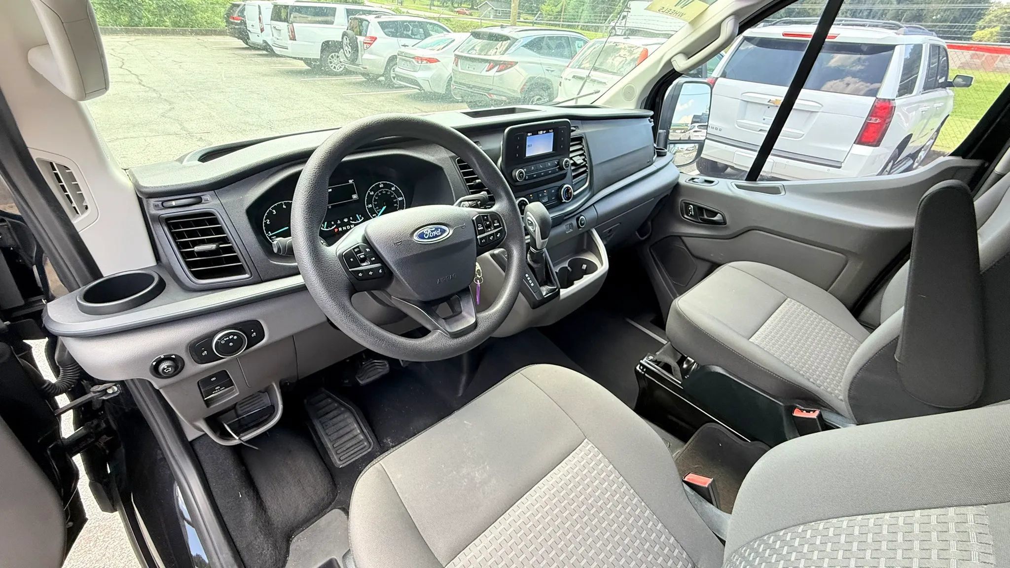 Used 2023 Ford Transit 250 Low Roof RWD image 12