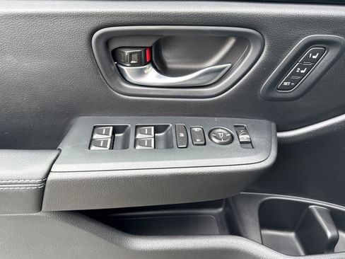 New 2025 Honda Pilot Touring image 10