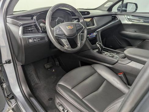 Used 2022 Cadillac XT5 Premium Luxury AWD/4WD image 11