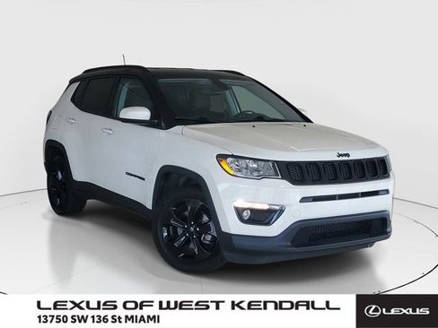 Used 2020 Jeep Compass Latitude image 1