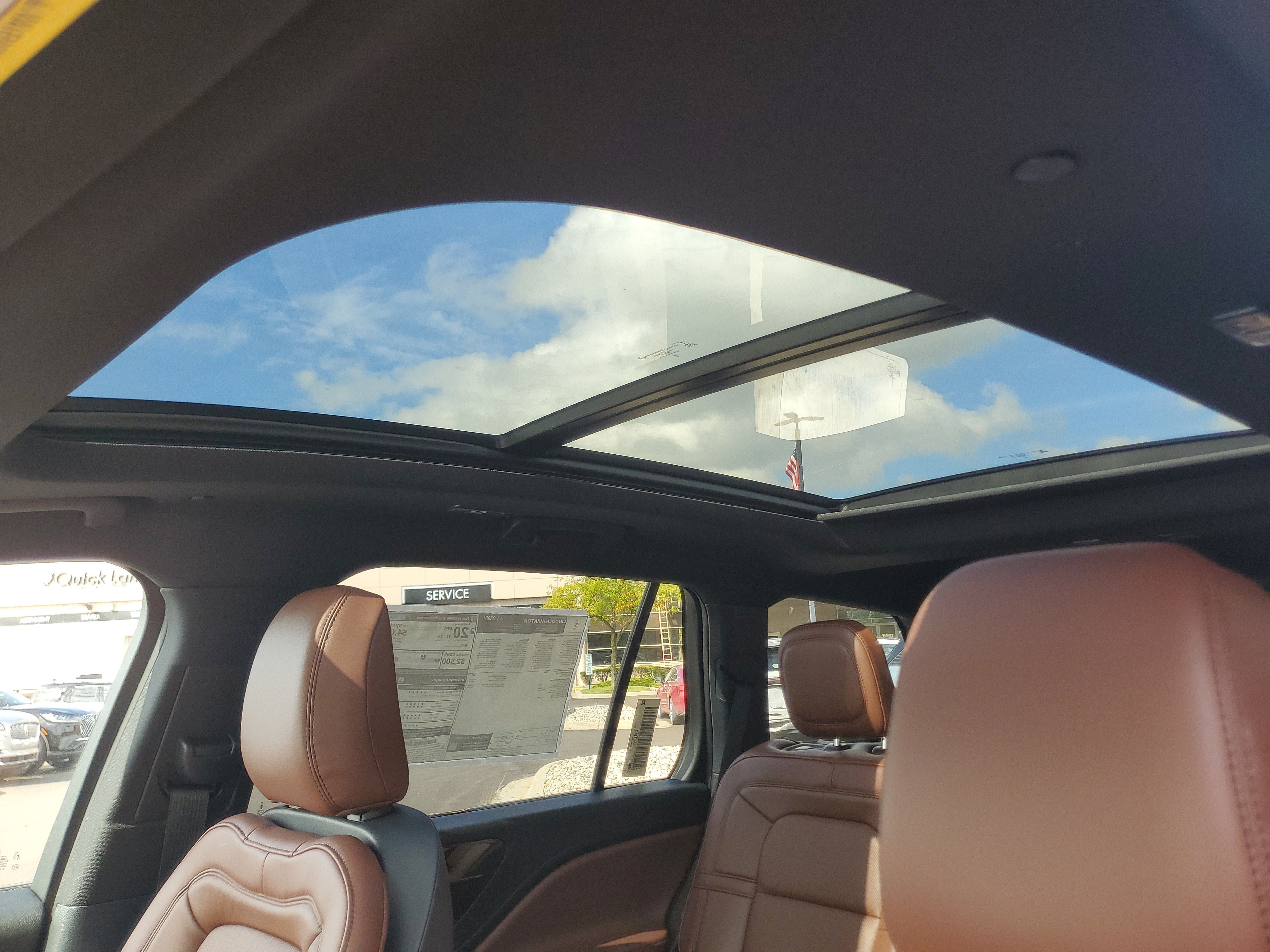 New 2026 Lincoln Aviator Reserve w/ Jet Appearance Package AWD/4WD image 10