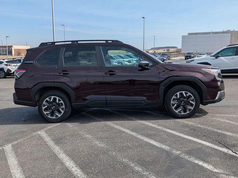 Certified 2026 Subaru Forester Premium image 8