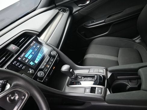 Used 2019 Honda Civic EX image 18