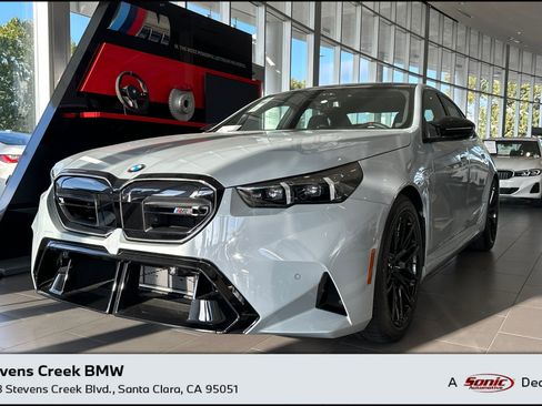 Used 2026 BMW M5 w/ Executive Package AWD/4WD image 1