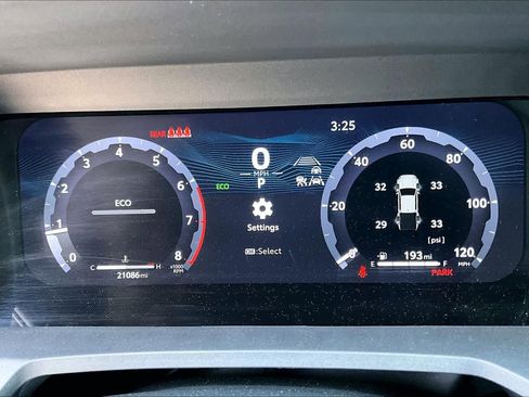 Certified 2025 Toyota Tacoma TRD Off-Road image 24