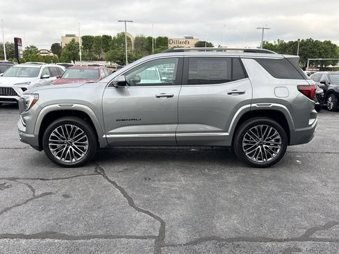 New 2026 GMC Terrain Denali w/ LPO, Black Badging Package AWD/4WD image 11