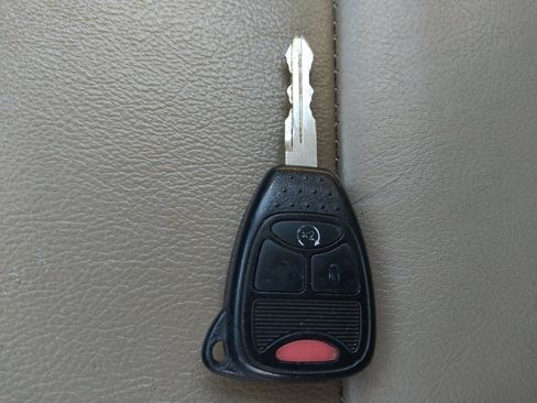 Used 2016 Jeep Patriot High Altitude FWD image 32