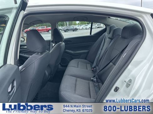 Used 2025 Nissan Altima 2.5 SV FWD image 20