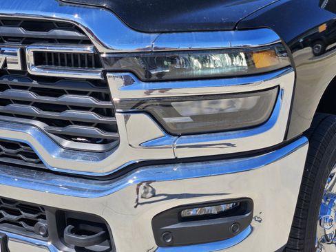 New 2025 RAM 2500 Tradesman AWD/4WD image 10