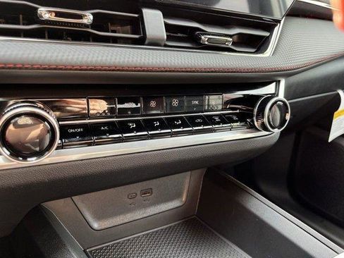 New 2026 Chevrolet Equinox RS w/ LPO, Floor Liner Package image 20