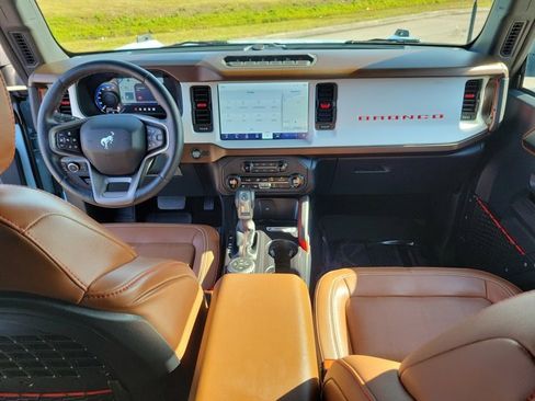 Certified 2024 Ford Bronco Heritage Edition image 14