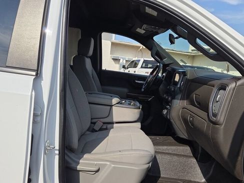 Used 2022 Chevrolet Silverado 1500 LT AWD/4WD image 14
