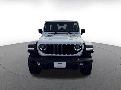 Used 2025 Jeep Wrangler Unlimited Rubicon image 4