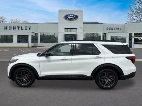 Used 2025 Ford Explorer ST AWD/4WD image 6