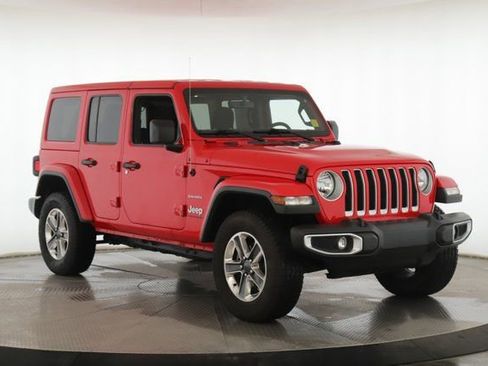 Used 2023 Jeep Wrangler Sahara image 2