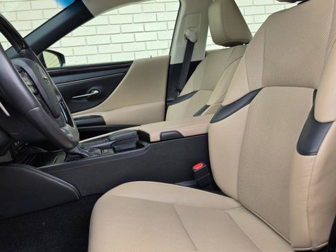 Used 2019 Lexus ES 350 w/ Premium Package FWD image 11