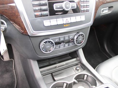 Used 2012 Mercedes-Benz ML 350 4MATIC image 18
