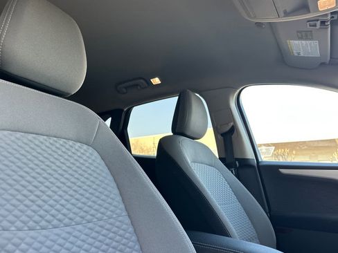 Used 2020 Ford Escape SE Sport image 17