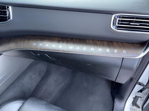 Used 2024 Jeep Grand Wagoneer L 4WD image 51