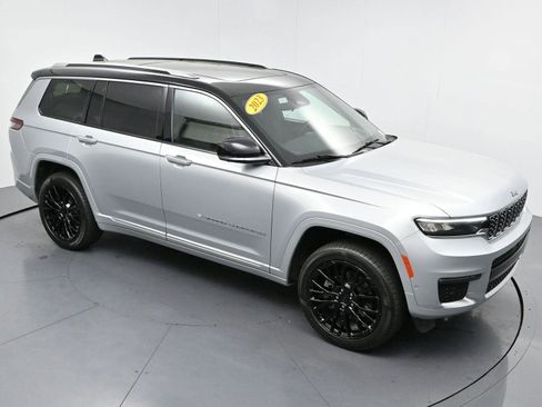 Used 2023 Jeep Grand Cherokee L Summit AWD/4WD image 36