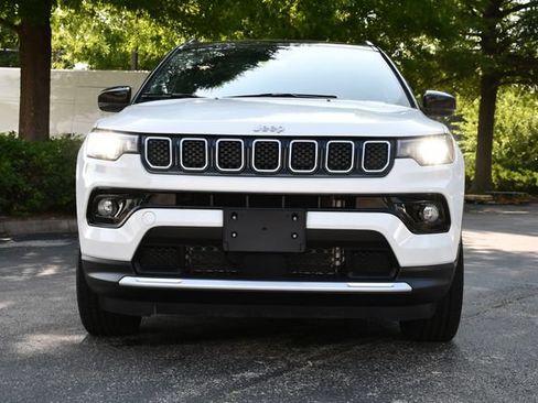 Used 2023 Jeep Compass Limited AWD/4WD image 2