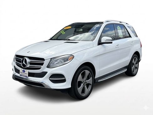 Used 2017 Mercedes-Benz GLE 350 w/ Premium 1 Package image 2