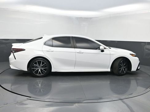 Used 2023 Toyota Camry SE w/ Convenience Package FWD image 42