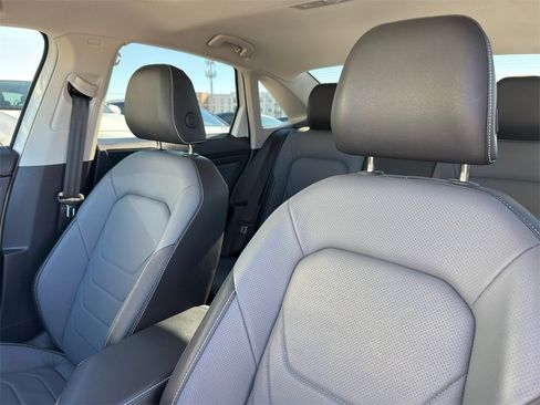 New 2025 Volkswagen Jetta SEL image 12