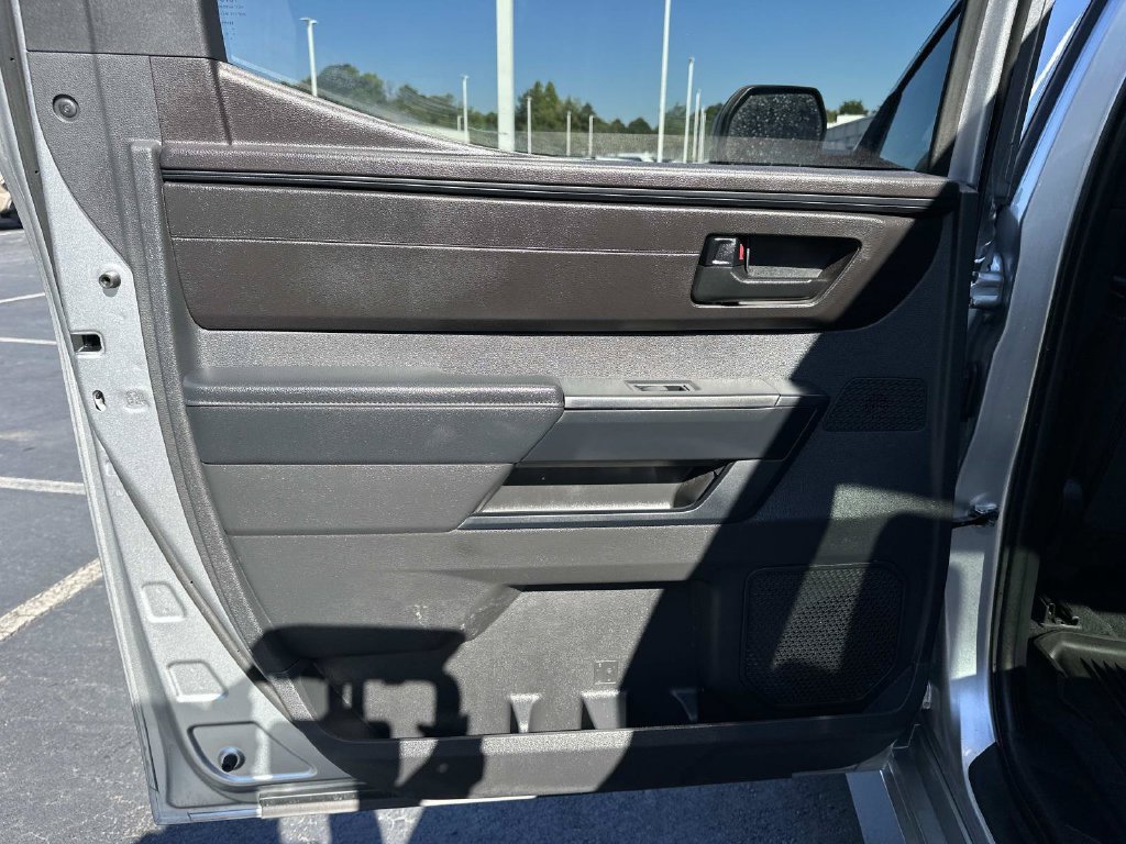 Used 2026 Toyota Tundra SR AWD/4WD image 16