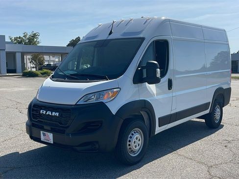 New 2025 RAM ProMaster 2500 image 3